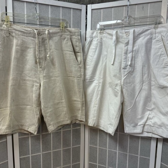 Old Navy, Men, 2 Shorts $16 Each, Beige, White, Sz L, Bermuda, Zip, Cord.! - Picture 2 of 12